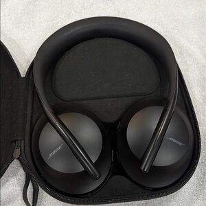 Bose Over-Ear Black Headphones